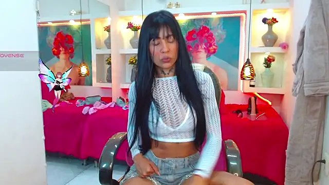 lorenapinto online show from 11-19-25, 11:38