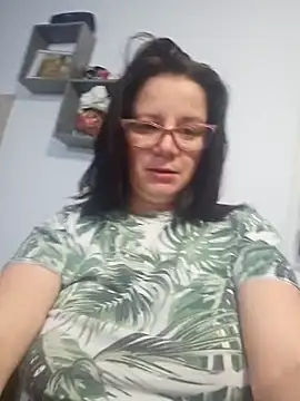 Snapshot of KristenVega chatting on 01-29-25, 08:04 KristenVega online show from 01-29-25, 08:04