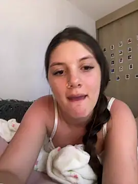 Snapshot of EmilyS__ chatting on 03-14-25, 07:37 EmilyS online show from 03-14-25, 07:37