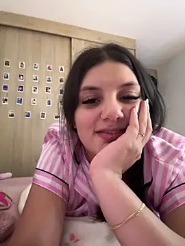 Snapshot of EmilyS__ chatting on 03-19-25, 06:46 EmilyS online show from 03-19-25, 06:46