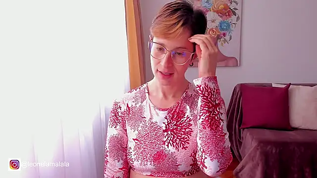 Snapshot of cuddlingbunny chatting on 03-11-25, 03:45 cuddlingbunny online show from 03-11-25, 03:45