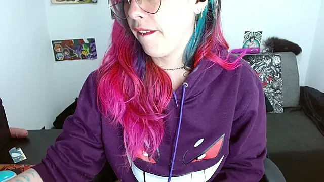 natasha laulau online show from 12-17-25, 12:05