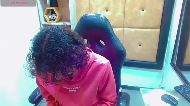 Snapshot of Sr_BonnyEthan chatting on 03-13-25, 01:40 Sr BonnyEthan online show from 03-13-25, 01:40