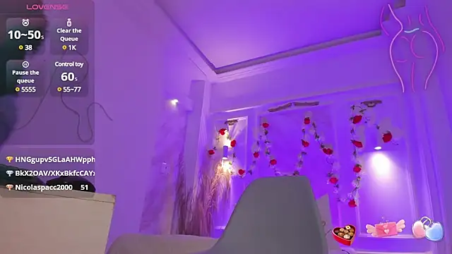 Snapshot of NastassjaCandy chatting on 02-25-25, 07:14 NastassjaCandy online show from 02-25-25, 07:14