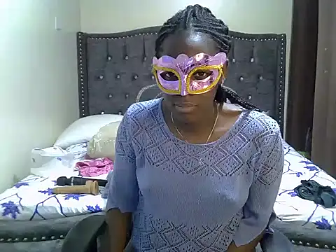 Snapshot of QueenJelly_Sexy chatting on 12-19-24, 02:13 QueenJelly Sexy online show from 12-19-24, 02:13