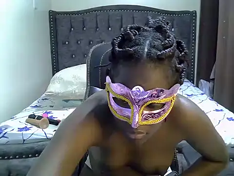 Snapshot of QueenJelly_Sexy chatting on 02-13-25, 04:17 QueenJelly Sexy online show from 02-13-25, 04:17