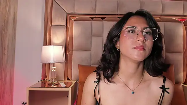 Snapshot of DaraBeckett chatting on 01-16-25, 03:13 DaraBeckett online show from 01-16-25, 03:13