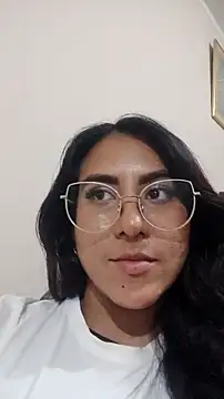 Snapshot of DaraBeckett chatting on 03-18-25, 12:16 DaraBeckett online show from 03-18-25, 12:16