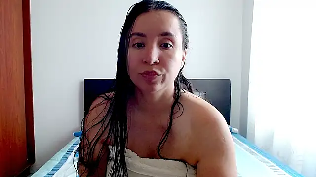 emely sexx20 online show from 10-14-25, 03:35