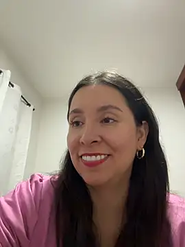 Snapshot of emely_sexx20 chatting on 04-21-26, 12:34 emely sexx20 online show from 04-21-26, 12:34