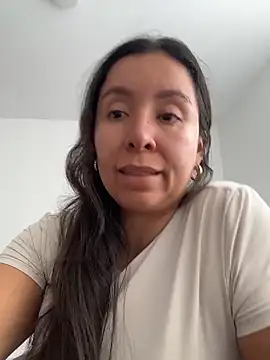 Snapshot of emely_sexx20 chatting on 06-09-26, 02:50 emely sexx20 online show from 06-09-26, 02:50