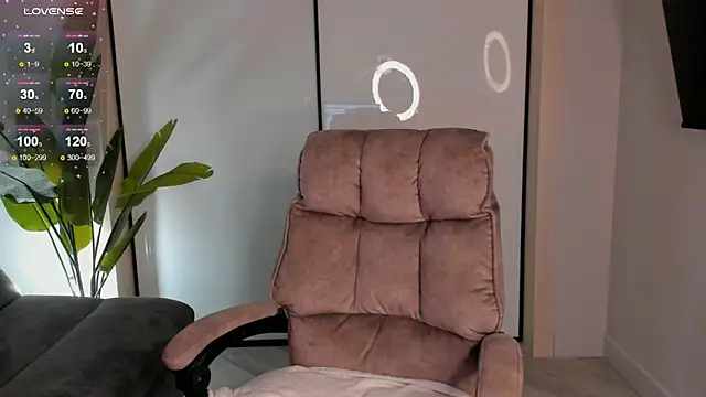 Snapshot of helen_ramsay chatting on 02-26-25, 07:05 helen ramsay online show from 02-26-25, 07:05