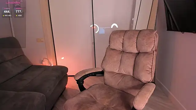 Snapshot of helen_ramsay chatting on 09-09-25, 04:28 helen ramsay online show from 09-09-25, 04:28