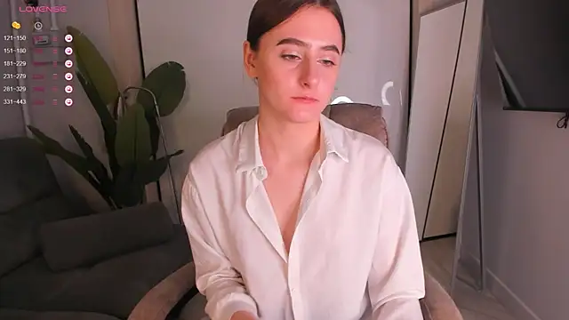 Snapshot of helen_ramsay chatting on 11-06-25, 03:57 helen ramsay online show from 11-06-25, 03:57