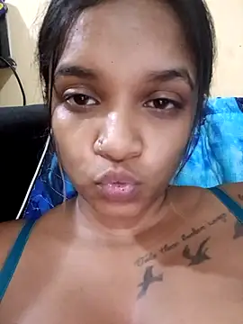 Indianqueen03 online show from 01-05-26, 07:06