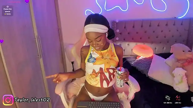 Miss westt  online show from 04-24-26, 07:44