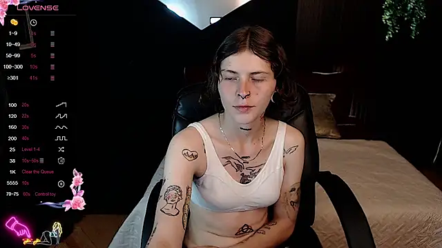 pretty cristal69 online show from 04-09-26, 11:54