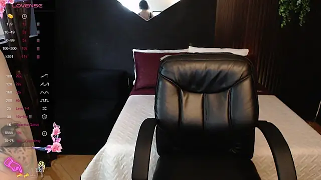 pretty cristal69 online show from 04-11-26, 11:58