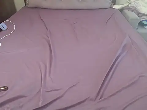 Mochi Soft online show from 09-10-25, 02:22