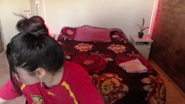 KityEstrover online show from 12-03-24, 12:38