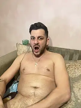 Snapshot of MaeltraJoy chatting on 01-28-25, 08:47 MaeltraJoy online show from 01-28-25, 08:47