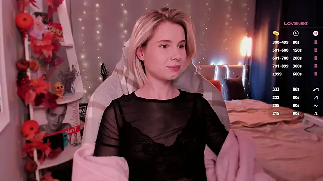 Snapshot of enigma_mia chatting on 10-26-25, 09:48 enigma mia online show from 10-26-25, 09:48