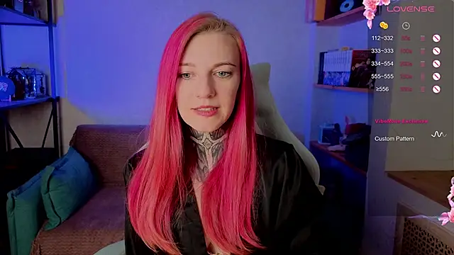 Roxy      online show from 09-28-25, 08:47