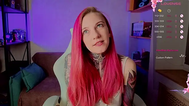 Roxy      online show from 10-03-25, 08:50