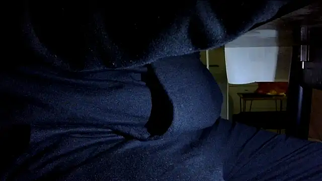 Snapshot of by-panic chatting on 10-23-25, 09:57 by-panic online show from 10-23-25, 09:57