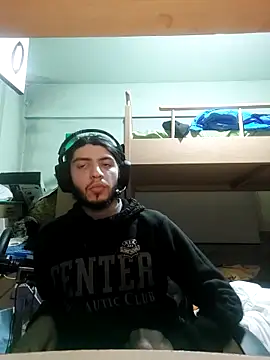 Snapshot of kleineid77 chatting on 02-11-25, 08:10 kleineid77 online show from 02-11-25, 08:10