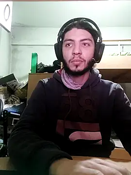 Snapshot of kleineid77 chatting on 02-25-25, 05:15 kleineid77 online show from 02-25-25, 05:15