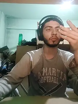 Snapshot of kleineid77 chatting on 03-15-25, 05:59 kleineid77 online show from 03-15-25, 05:59