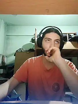 Snapshot of kleineid77 chatting on 11-23-25, 04:29 kleineid77 online show from 11-23-25, 04:29