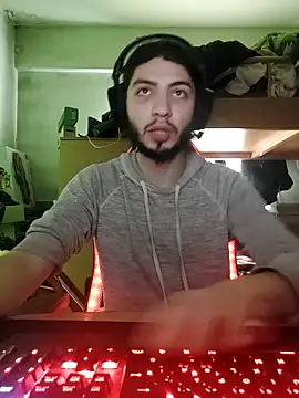 Snapshot of kleineid77 chatting on 02-15-26, 12:58 kleineid77 online show from 02-15-26, 12:58