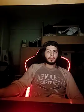 Snapshot of kleineid77 chatting on 02-22-26, 04:27 kleineid77 online show from 02-22-26, 04:27