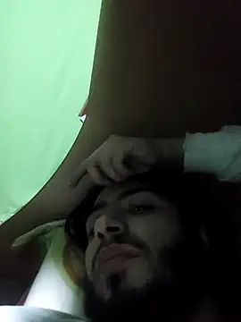 Snapshot of kleineid77 chatting on 03-04-26, 04:35 kleineid77 online show from 03-04-26, 04:35