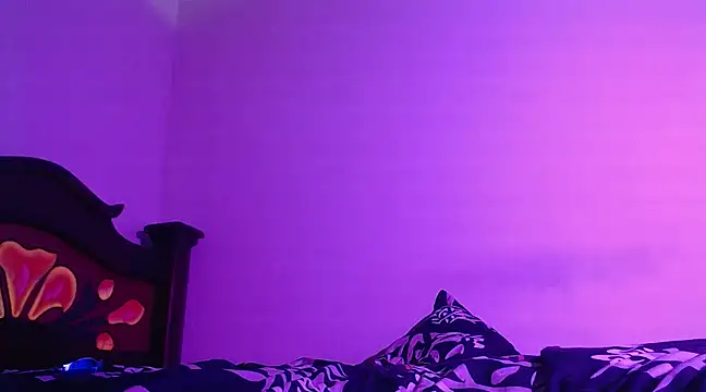 isaaclatino online show from 12-28-24, 02:43