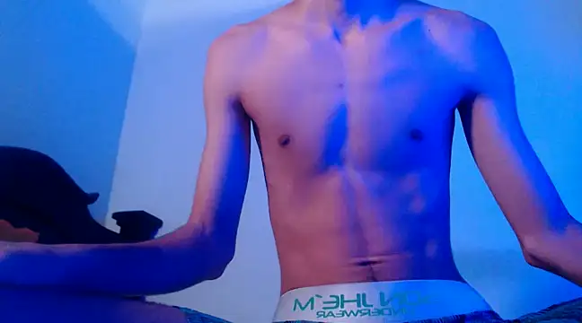 isaaclatino online show from 02-28-25, 03:04