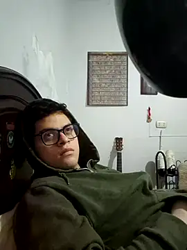 Snapshot of Josudaln2 chatting on 11-22-25, 09:19 Josudaln2 online show from 11-22-25, 09:19