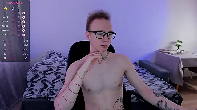 Alex silents online show from 02-17-25, 10:40