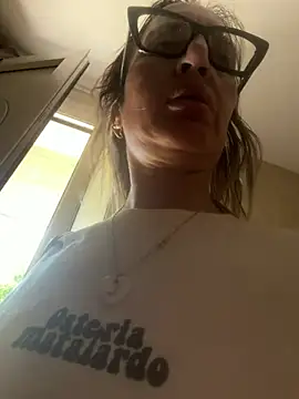 Snapshot of casalinga88 chatting on 07-09-26, 11:25 casalinga88 online show from 07-09-26, 11:25