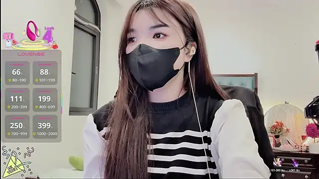 Snapshot of Berrysweet_68 chatting on 11-19-25, 02:06 Berrysweet 68 online show from 11-19-25, 02:06