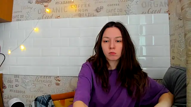 Snapshot of Adela_Vetta chatting on 02-14-25, 11:10 Adela Vetta online show from 02-14-25, 11:10