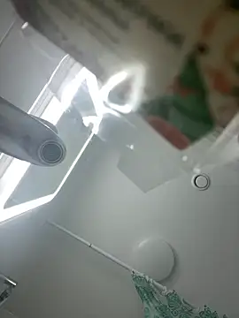 Snapshot of Adela_Vetta chatting on 12-13-25, 09:31 Adela Vetta online show from 12-13-25, 09:31