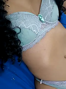 Snapshot of fernandasweet chatting on 09-10-25, 02:00 fernandasweet online show from 09-10-25, 02:00