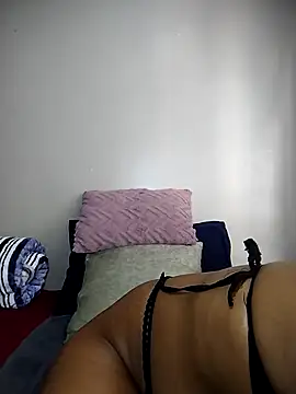 Snapshot of Curvy_sluty chatting on 02-28-25, 05:48 Curvy sluty online show from 02-28-25, 05:48