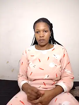 Snapshot of Curvy_sluty chatting on 09-28-25, 09:03 Curvy sluty online show from 09-28-25, 09:03