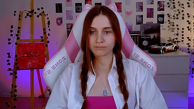 AliceCharmy online show from 03-21-25, 04:51