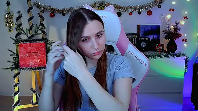 AliceCharmy online show from 12-15-25, 10:52