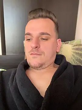 Huge cock22cm online show from 04-16-26, 09:43